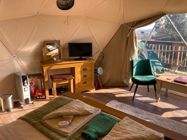 Inside the suckley glamping dome